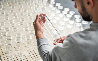 Quality Inspection Of Glass Water Bottles2